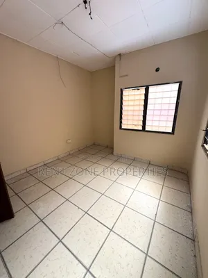 5bdrm House in Lapaz for rent