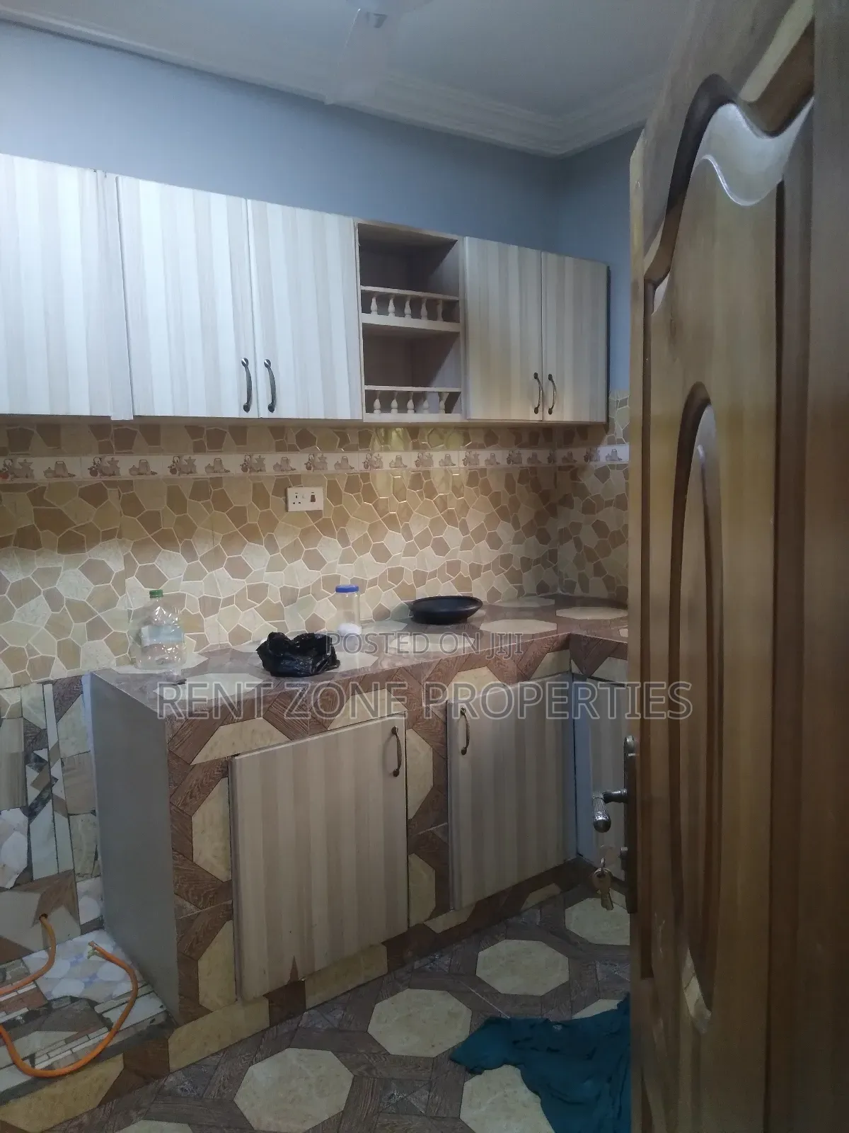 2bdrm Apartment in Ofankor for rent