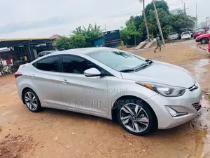 Hyundai Elantra Limited 4dr Sedan (1.8L 4cyl 6A) 2015 Silver