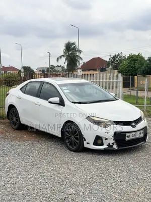 Toyota Corolla 2014 White