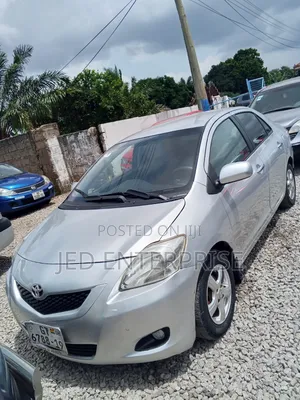 Toyota Yaris 2009 Silver