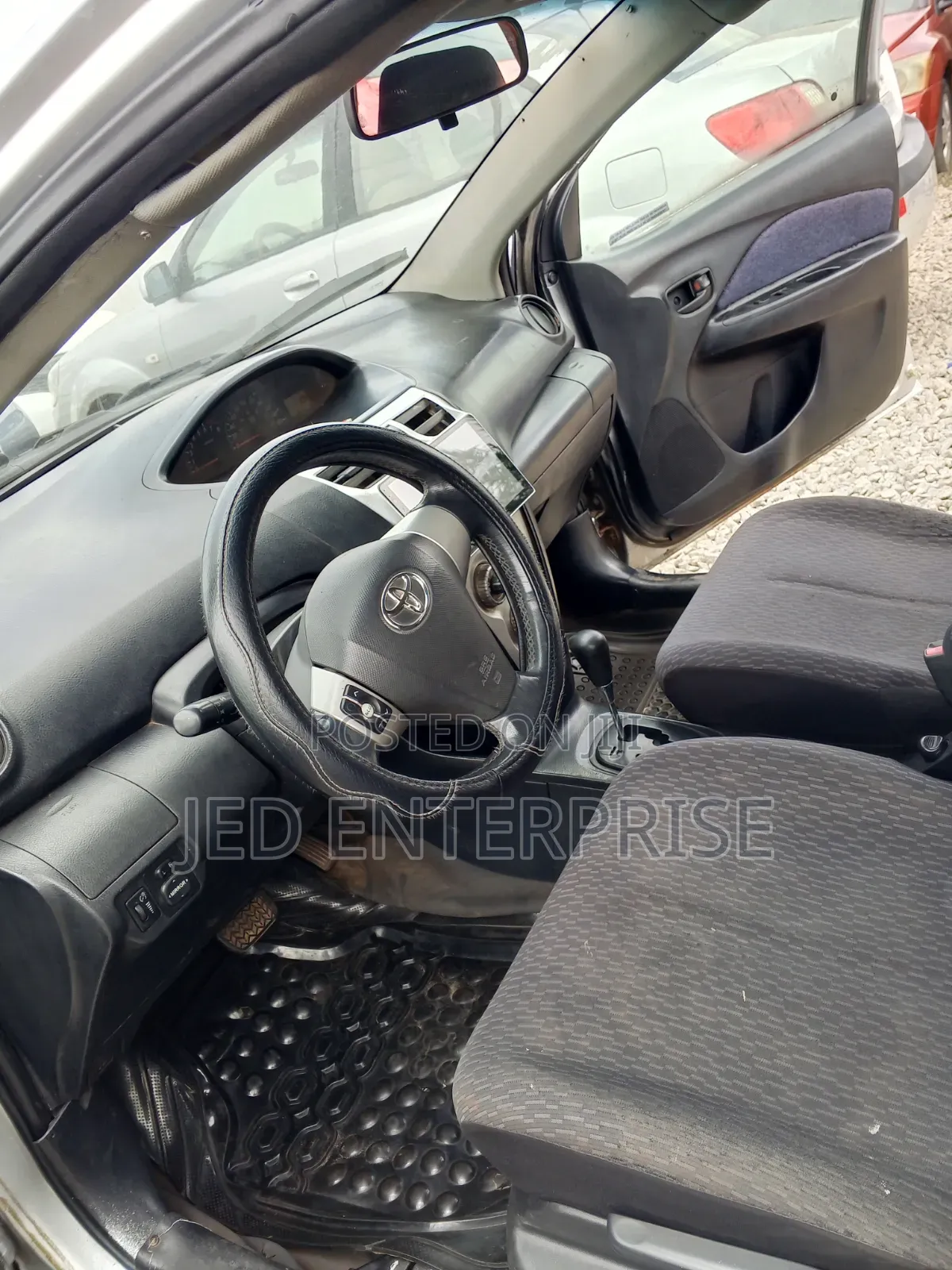 Toyota Yaris 2009 Silver