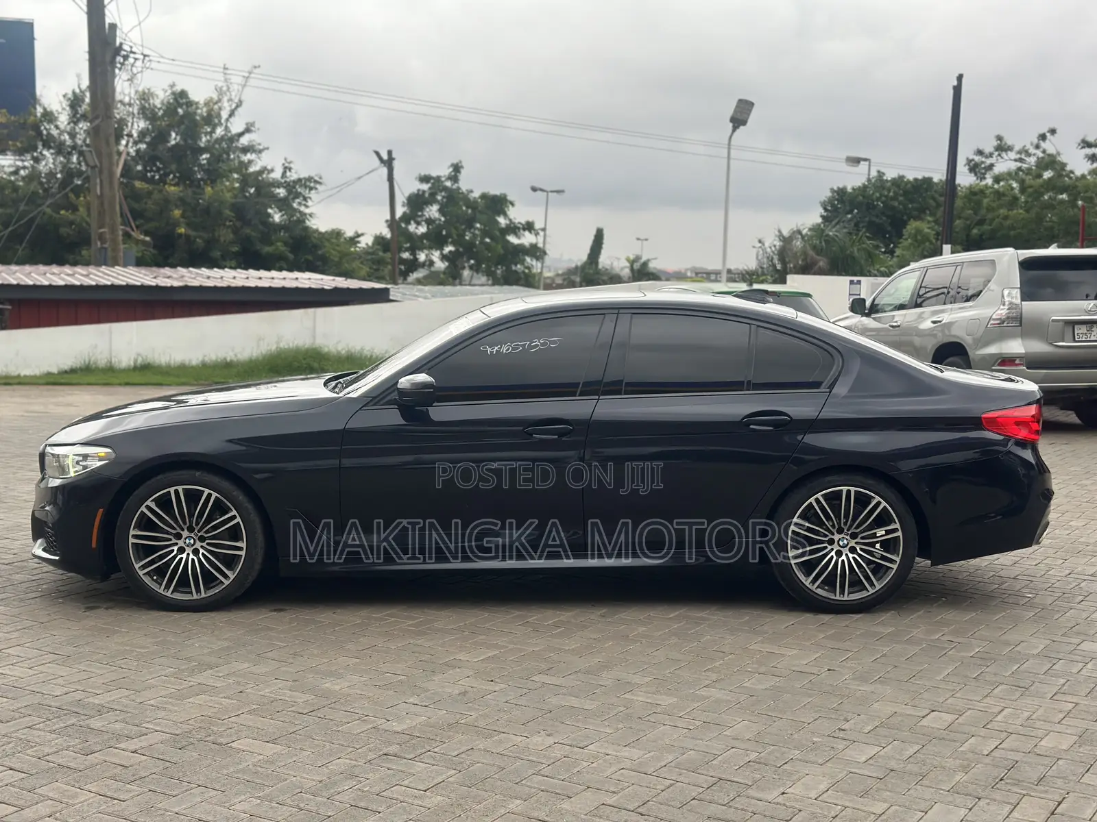 BMW 530i 2020 Black