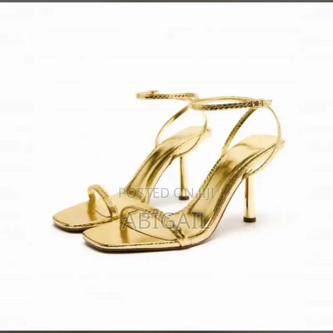 Ladies Slippers Available in Different Sizes and Colours
