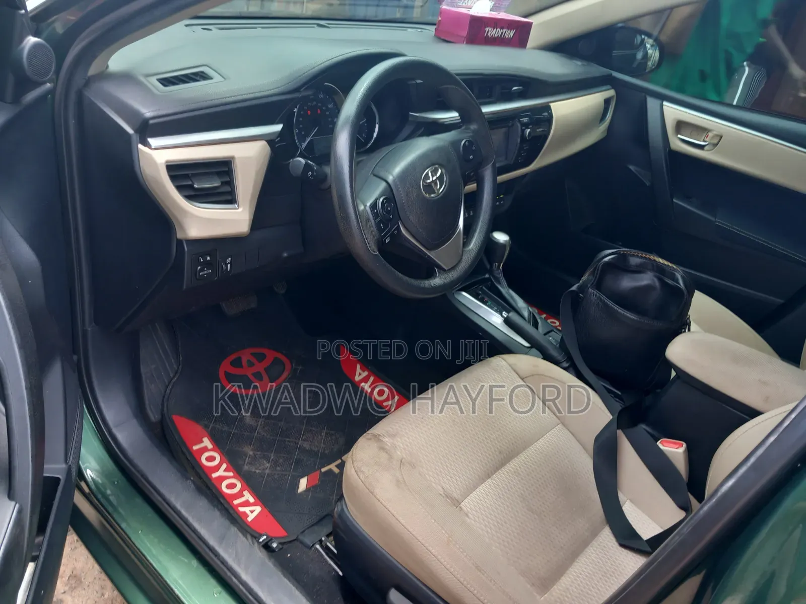 Toyota Corolla 2017 Green