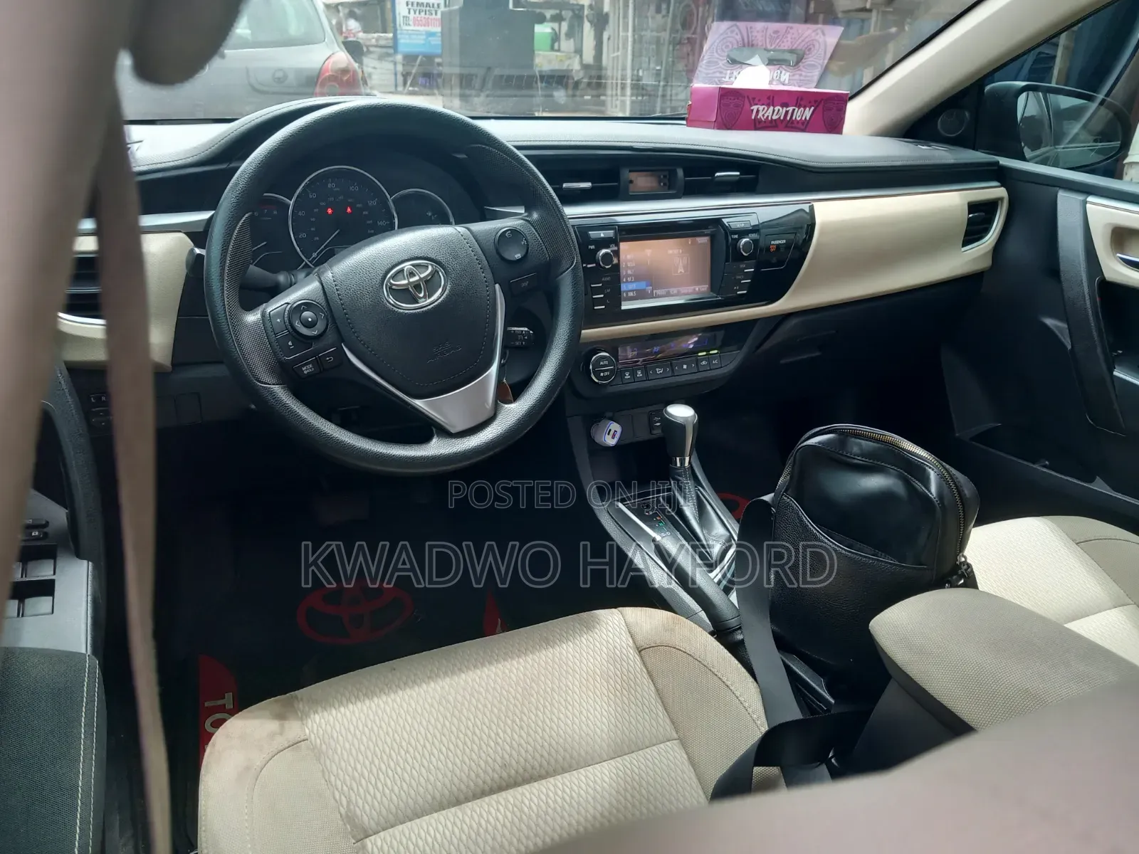 Toyota Corolla 2017 Green