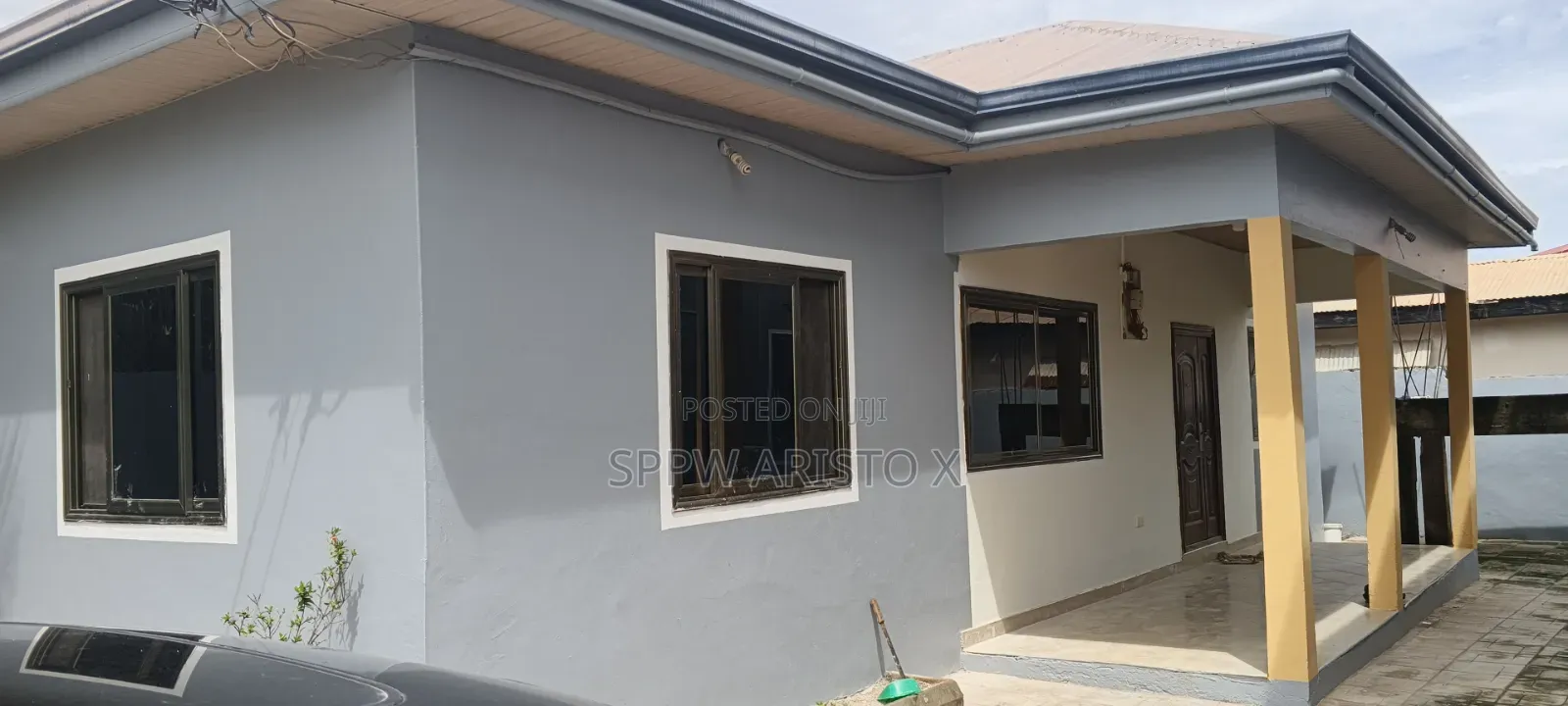 2bdrm Farm House in Tamakloe Sppw, Cemetery Area for rent