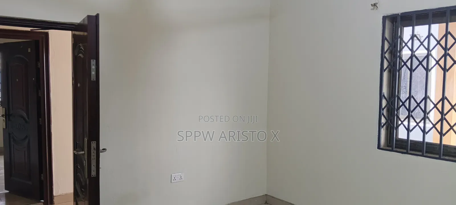 2bdrm Farm House in Tamakloe Sppw, Cemetery Area for rent