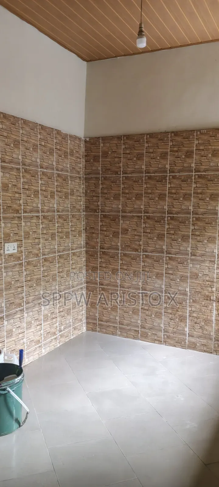 2bdrm Farm House in Tamakloe Sppw, Cemetery Area for rent