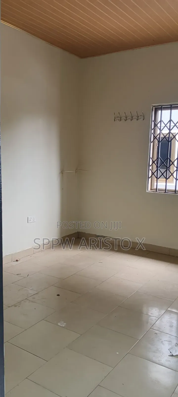 2bdrm Farm House in Tamakloe Sppw, Cemetery Area for rent