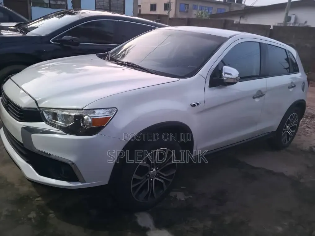Mitsubishi Outlander 2017 White