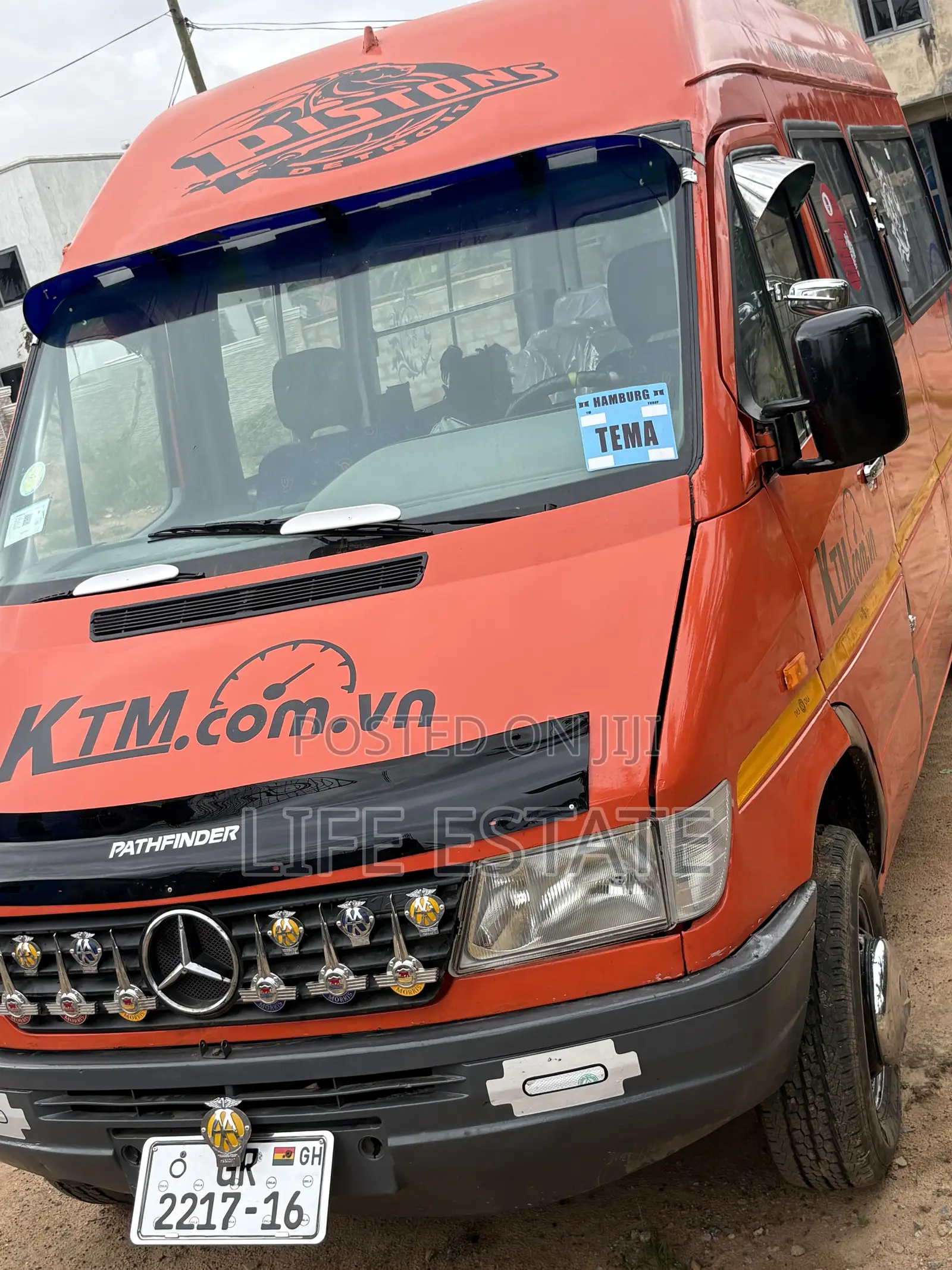 Mercedes-Benz Sprinter 2011 Orange