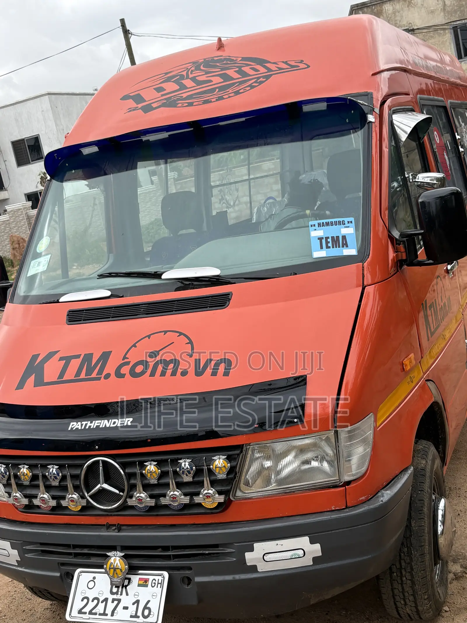 Mercedes-Benz Sprinter 2011 Orange