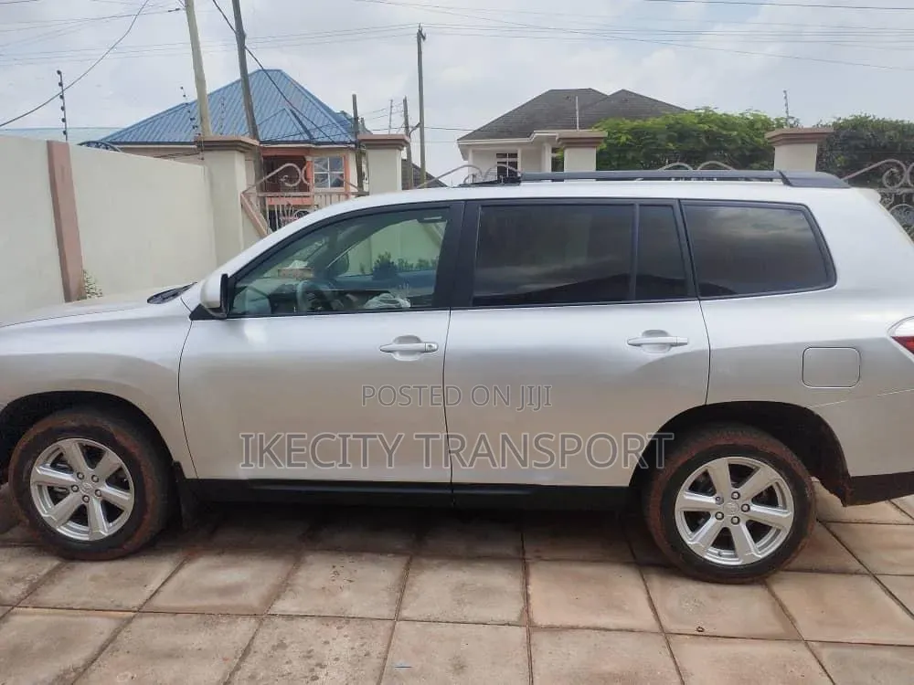 Toyota Highlander 4x4 2009 Silver