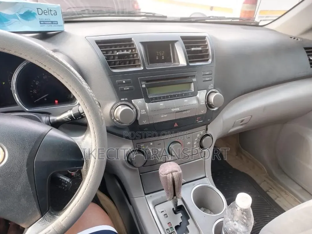 Toyota Highlander 4x4 2009 Silver