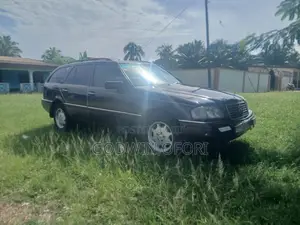 Mercedes-Benz C220 1995 Black
