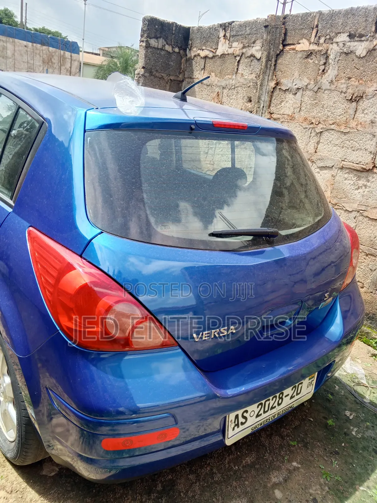Nissan Versa 2010 Blue