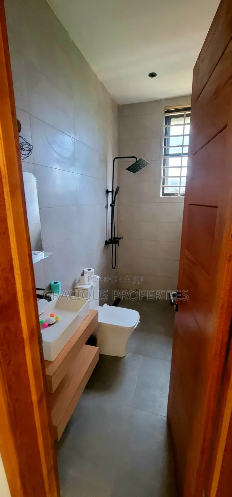 2bdrm Apartment in Gracious Properties, Mallam for rent