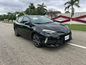 Toyota Corolla XSE (1.8L 4cyl 2A) 2019 Black