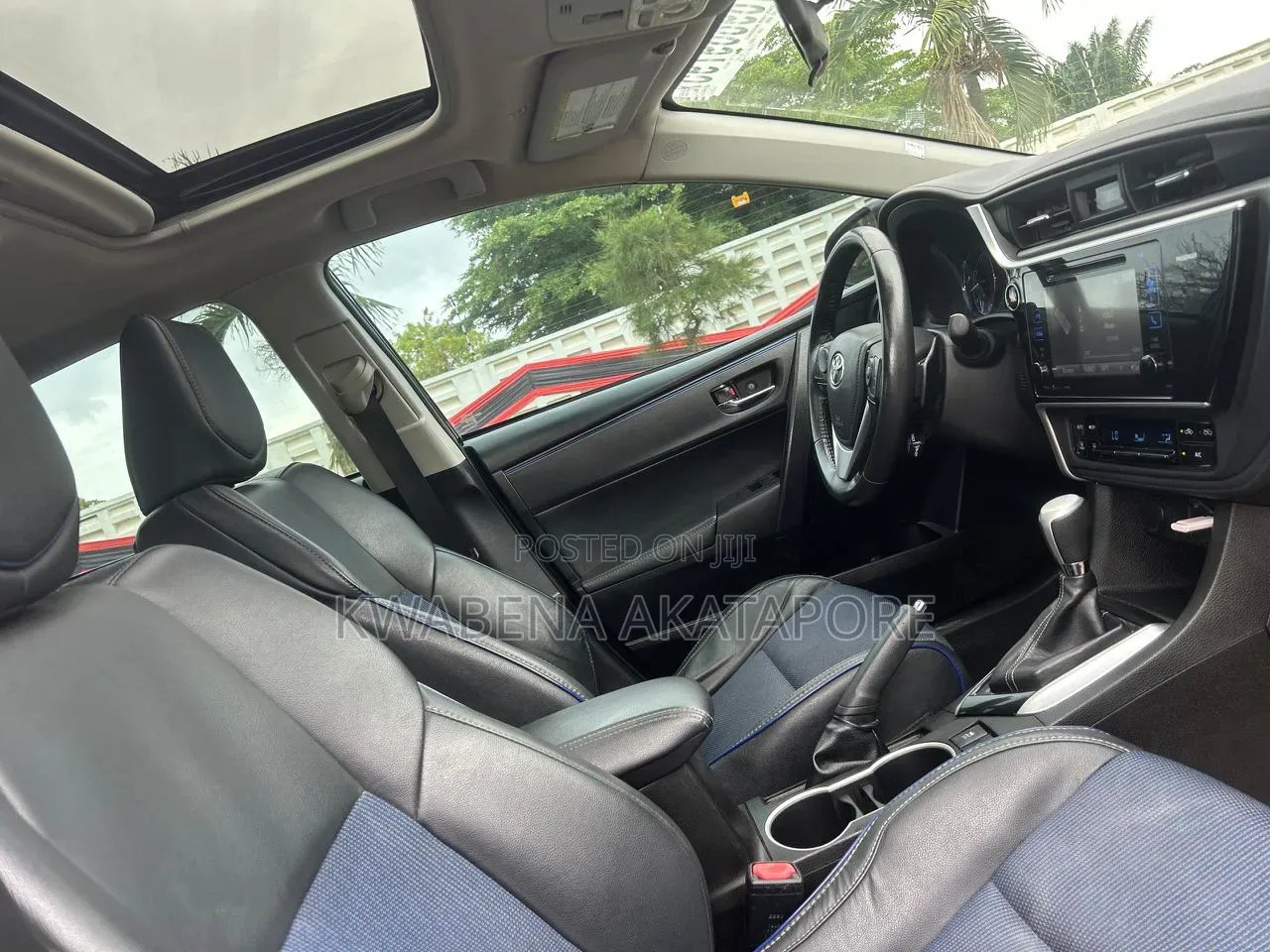 Toyota Corolla XSE (1.8L 4cyl 2A) 2019 Black