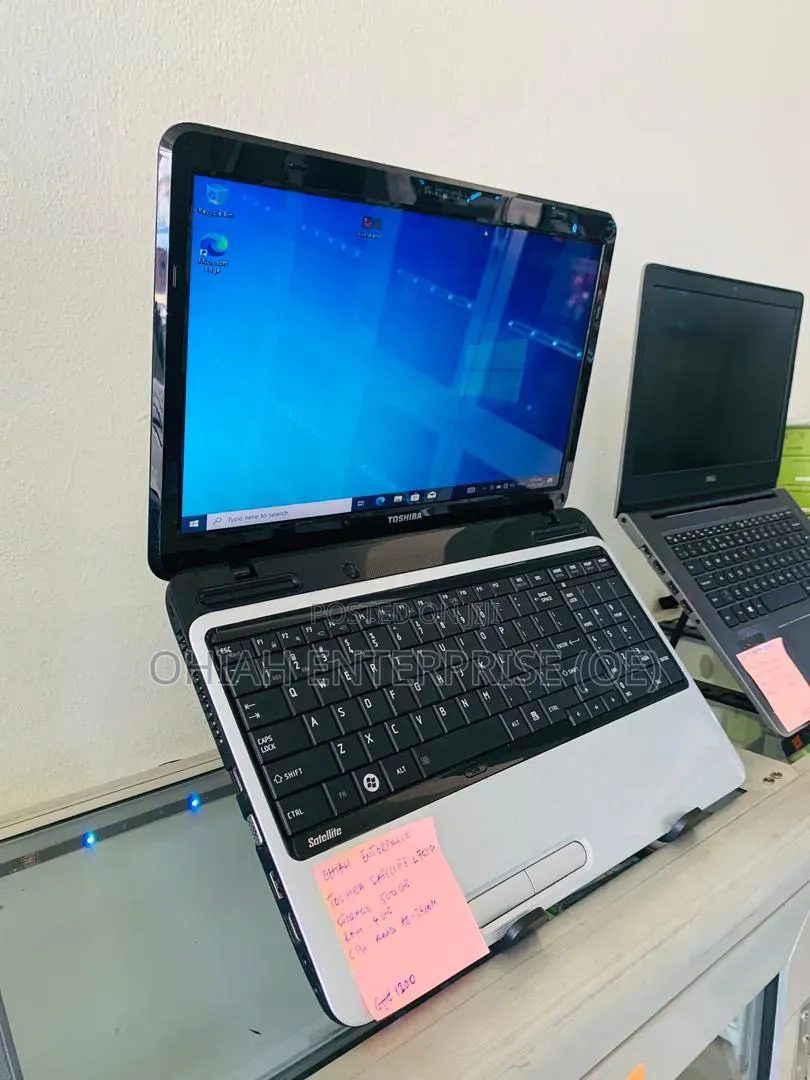 Laptop Toshiba Satellite L755D 4GB AMD A6 HDD 500GB