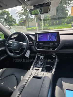 Toyota Grand Highlander XLE 2025 Silver