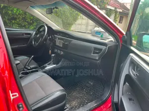 Toyota Corolla 2015 Red