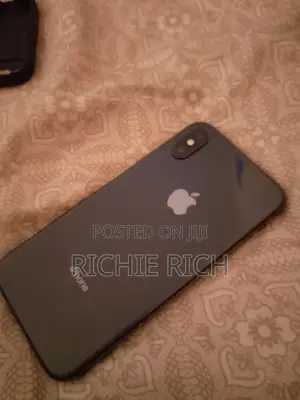 Apple iPhone X 64 GB Black