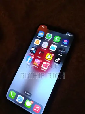 Apple iPhone X 64 GB Black