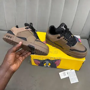 Louis Vuitton Lv Trainers Available (Location: Adum Kumasi)