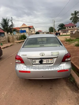 Toyota Belta 2008 Gray