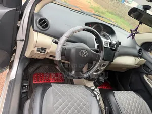 Toyota Belta 2008 Gray