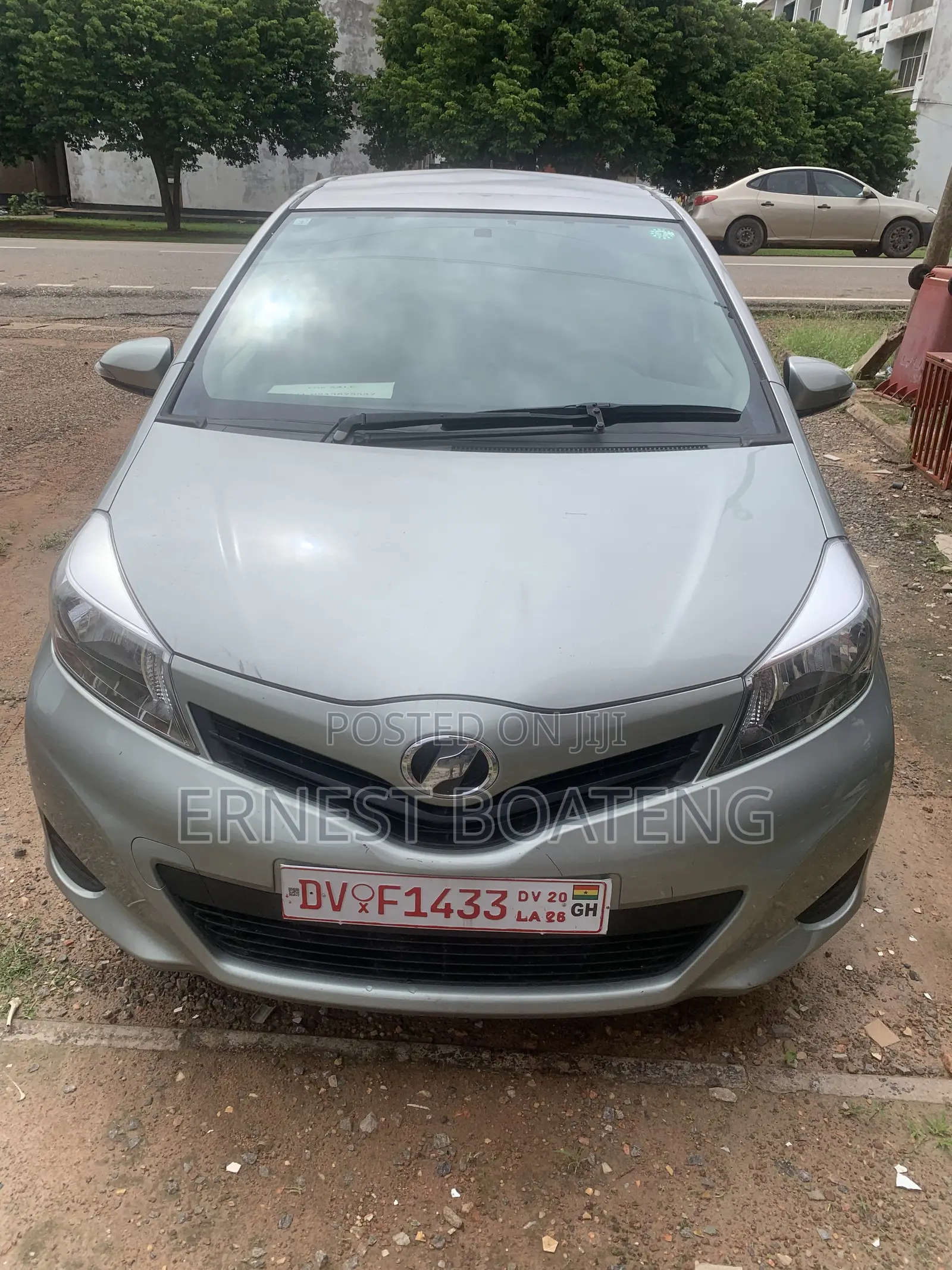 Toyota Vitz 2012 Gray