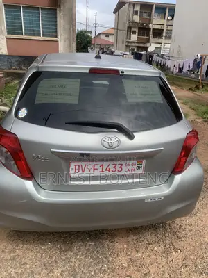 Toyota Vitz 2012 Gray
