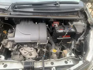 Toyota Vitz 2012 Gray