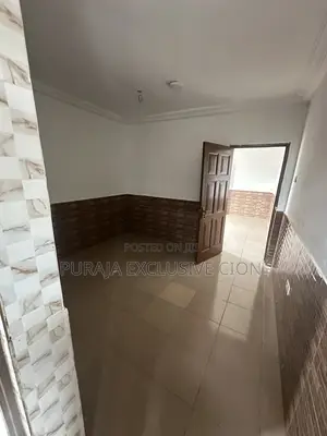 1bdrm Room & Parlour in Weija, Choice, Old Barrier for rent