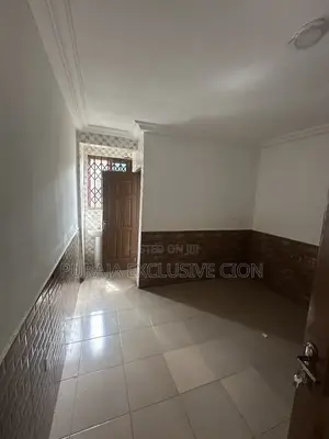 1bdrm Room & Parlour in Weija, Choice, Old Barrier for rent