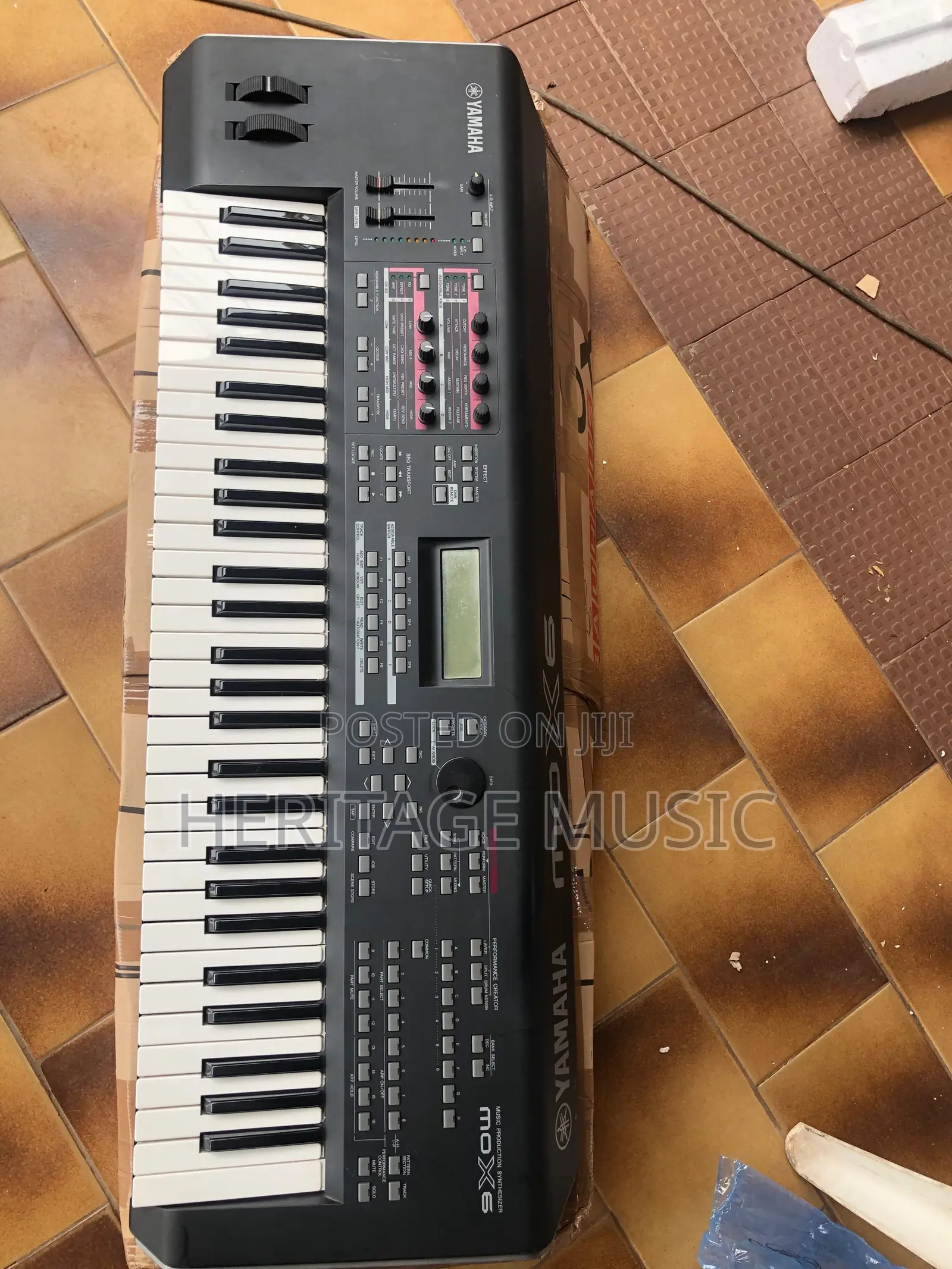 Yamaha Mox6
