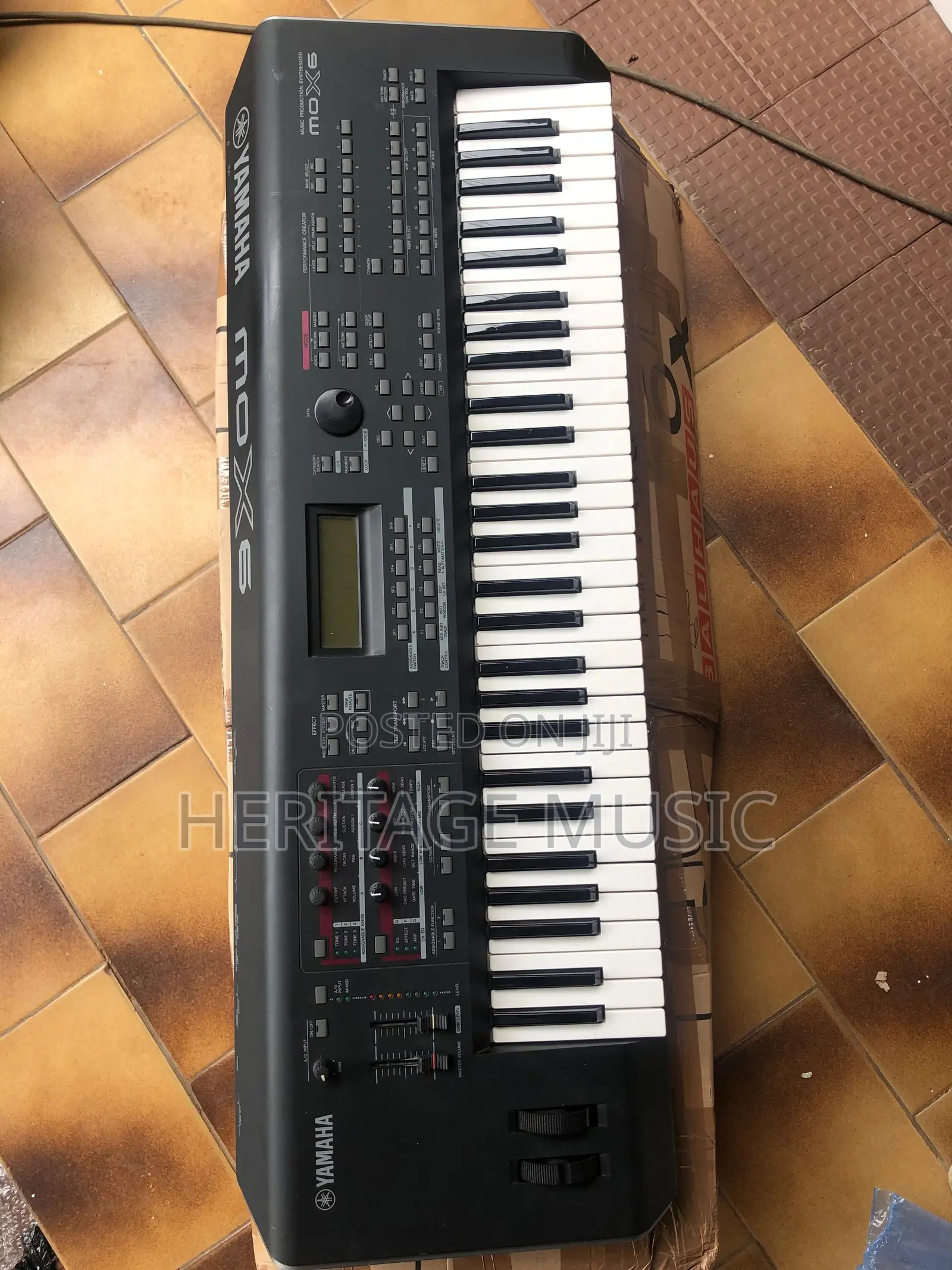 Yamaha Mox6