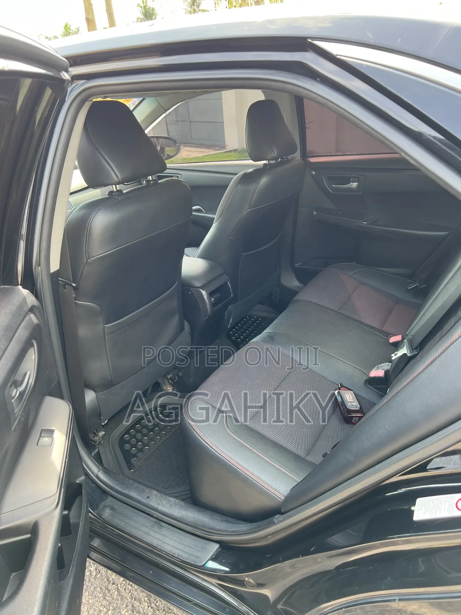 Toyota Camry SE 4dr Sedan (2.5L 4cyl 6A) 2017 Black