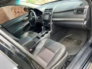 Toyota Camry SE 4dr Sedan (2.5L 4cyl 6A) 2017 Black