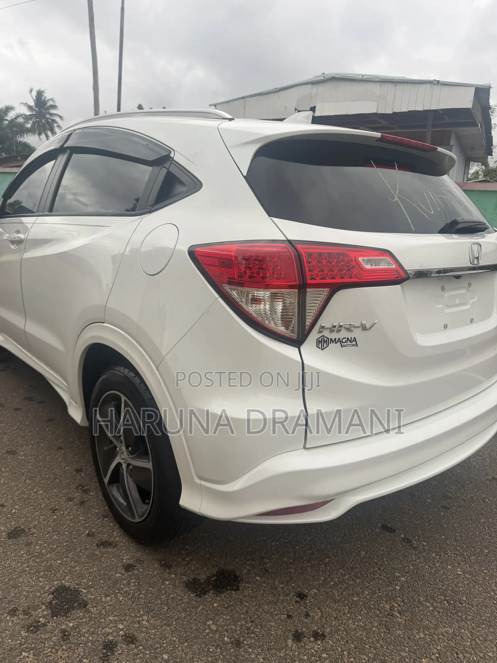 Honda HR-V Touring AWD 2020 White