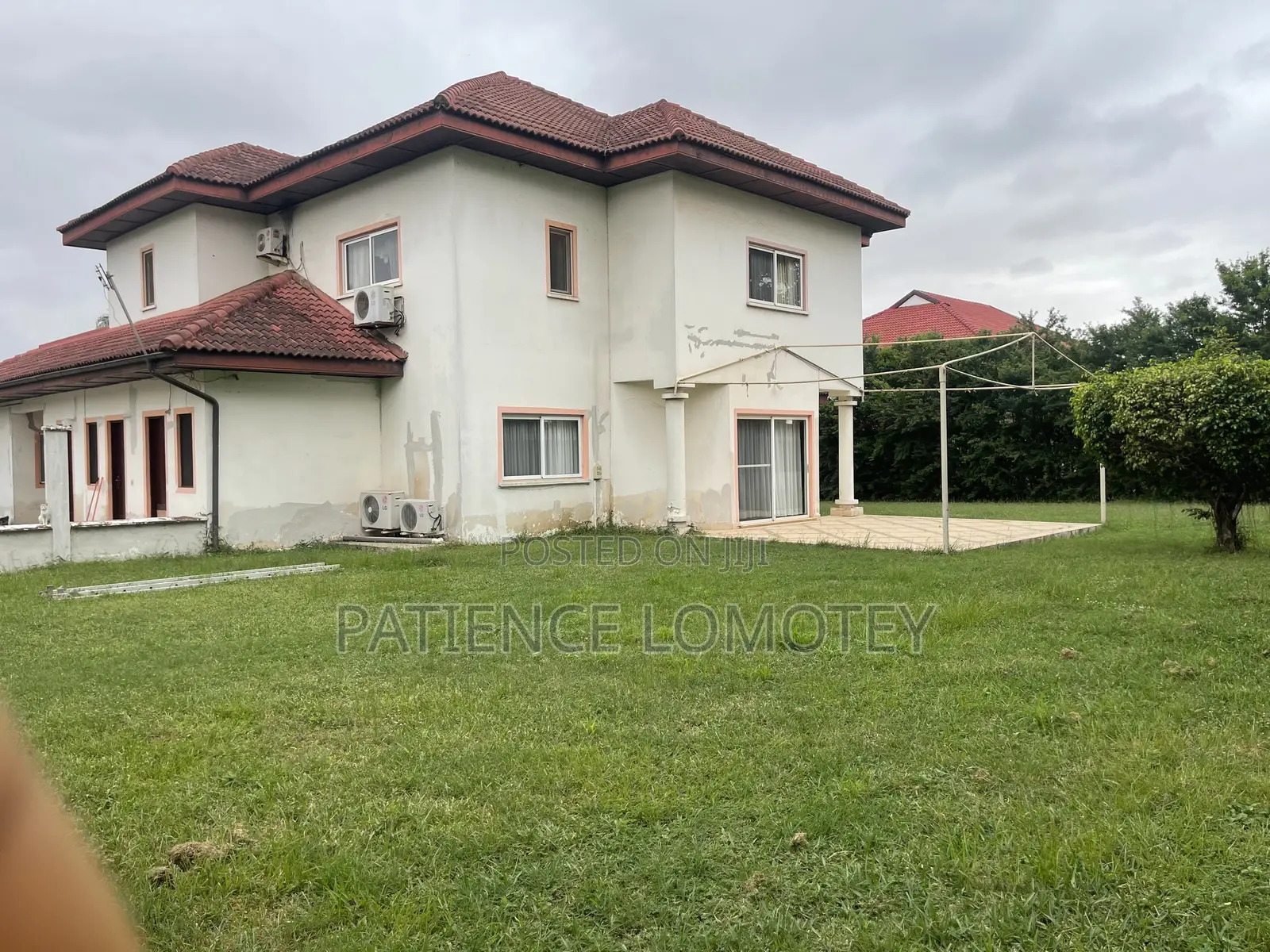 7bdrm Mansion in Trasacco, Accra Metropolitan for sale