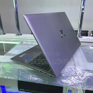 Laptop HP ZBook Firefly 14 G7 8GB Intel Core i5 SSD 256GB