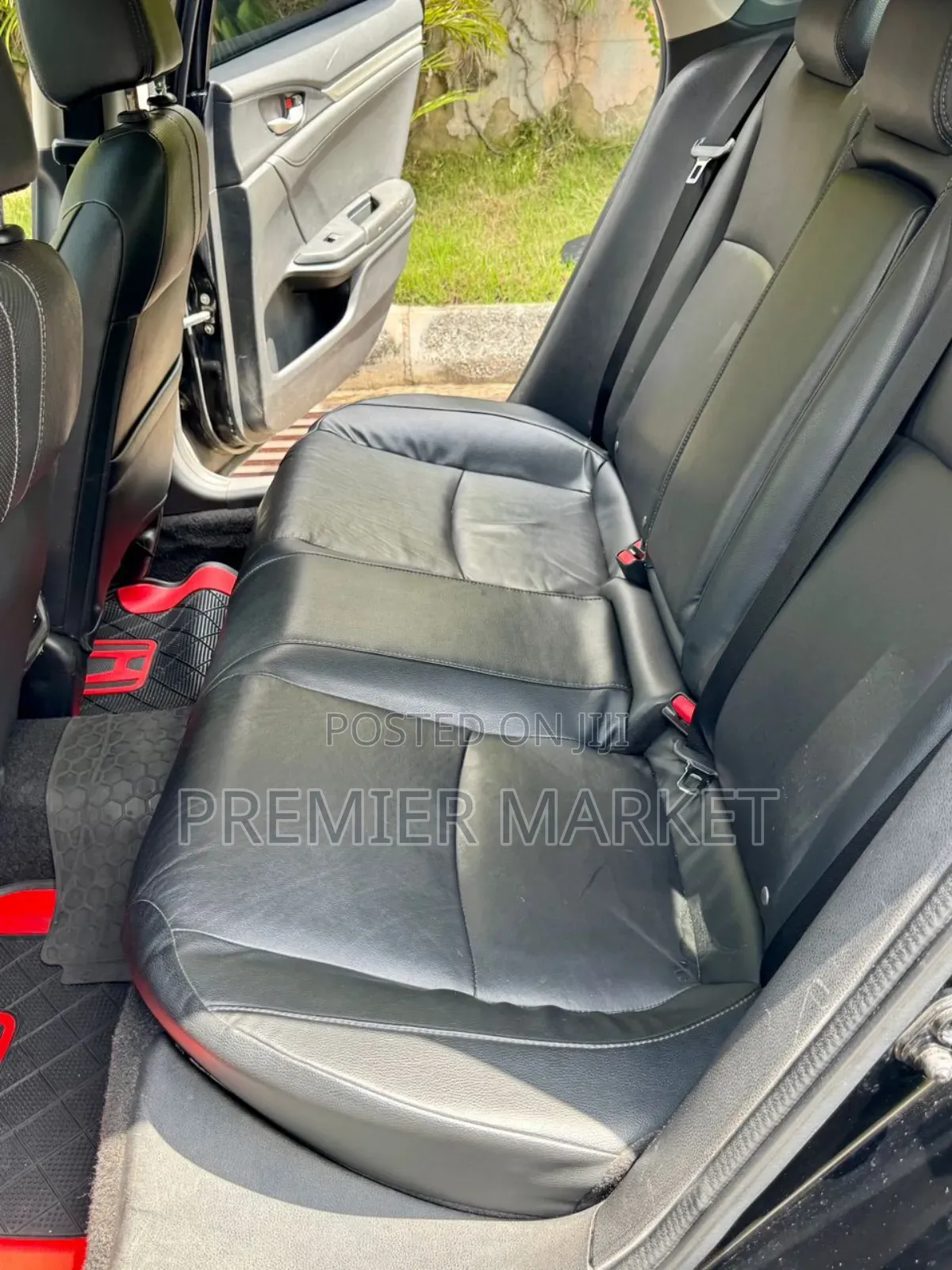 Honda Civic Touring 4dr Sedan (1.5L 4cyl) 2016 Black