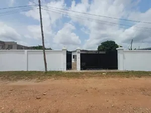 3bdrm House in Owusu Ansah for rent