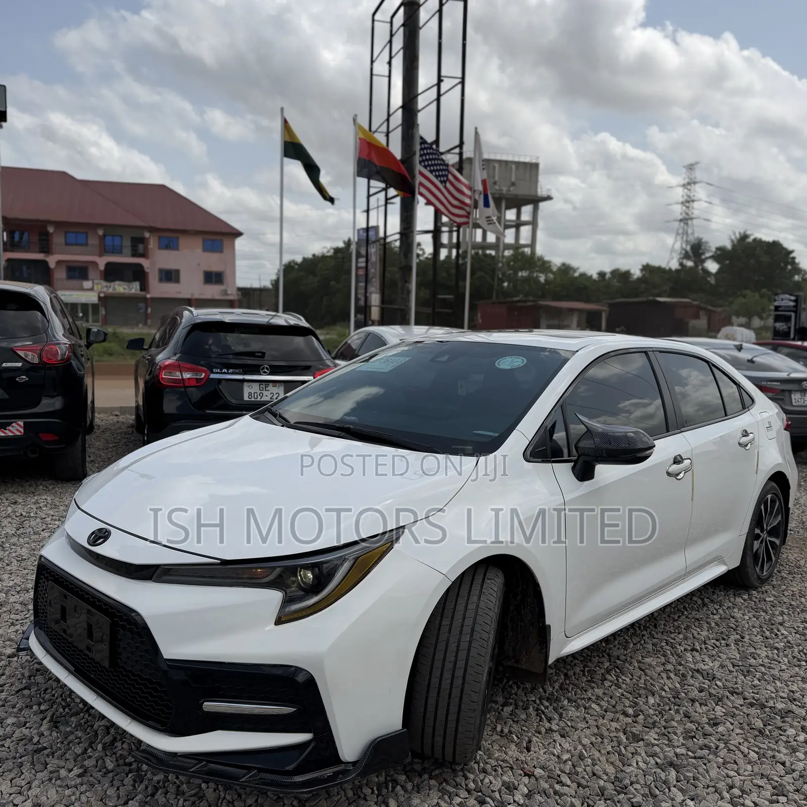 Toyota Corolla SE 2022 White