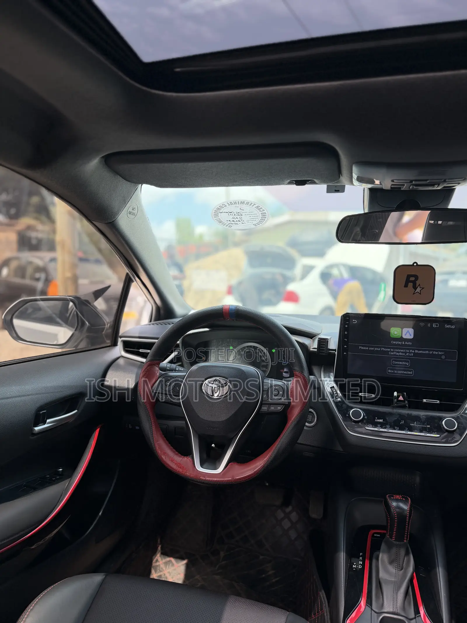 Toyota Corolla SE 2022 White