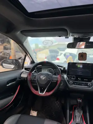 Toyota Corolla SE 2022 White