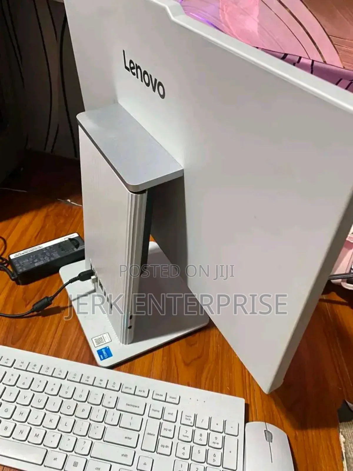 New Desktop Computer Lenovo ThinkCentre 24 16GB Intel Core i5 SSD 1T